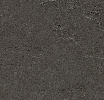 e370735 highland black